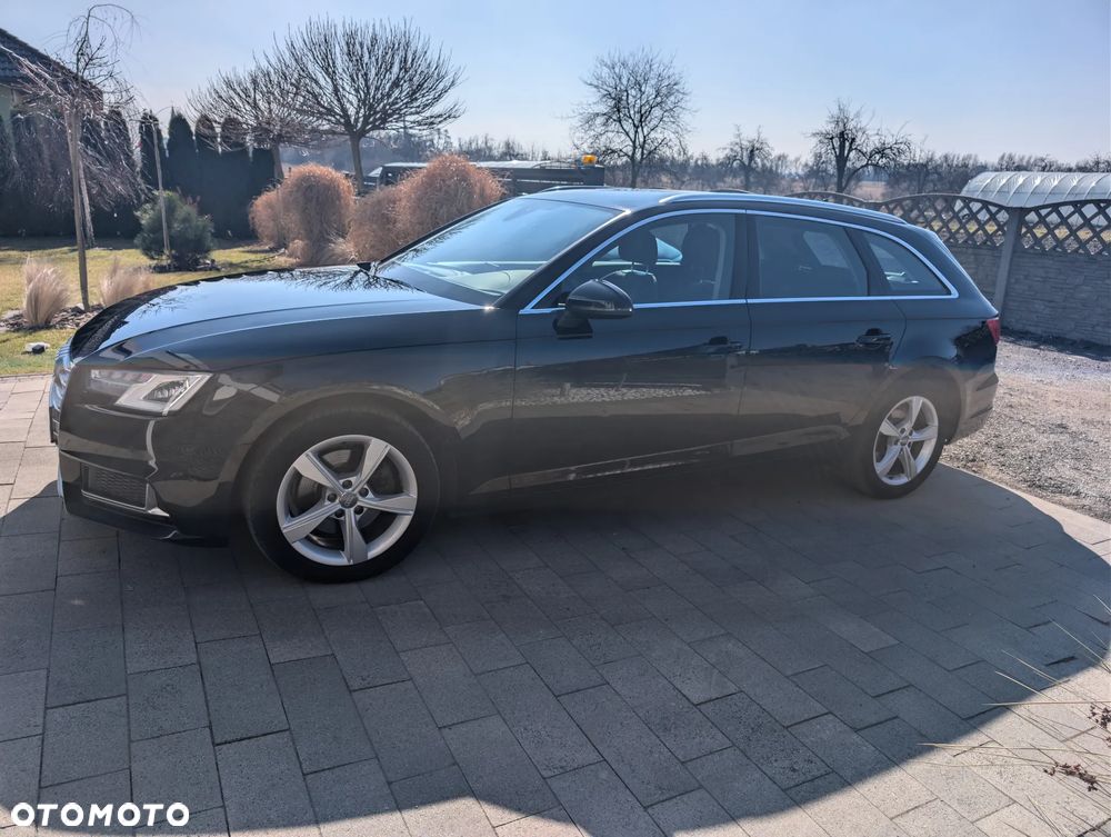 Audi A4 Avant 40 TFSI S tronic - 18