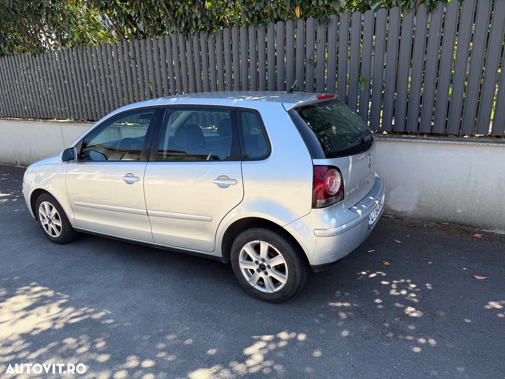 Volkswagen Polo 1.4 Comfortline - 2