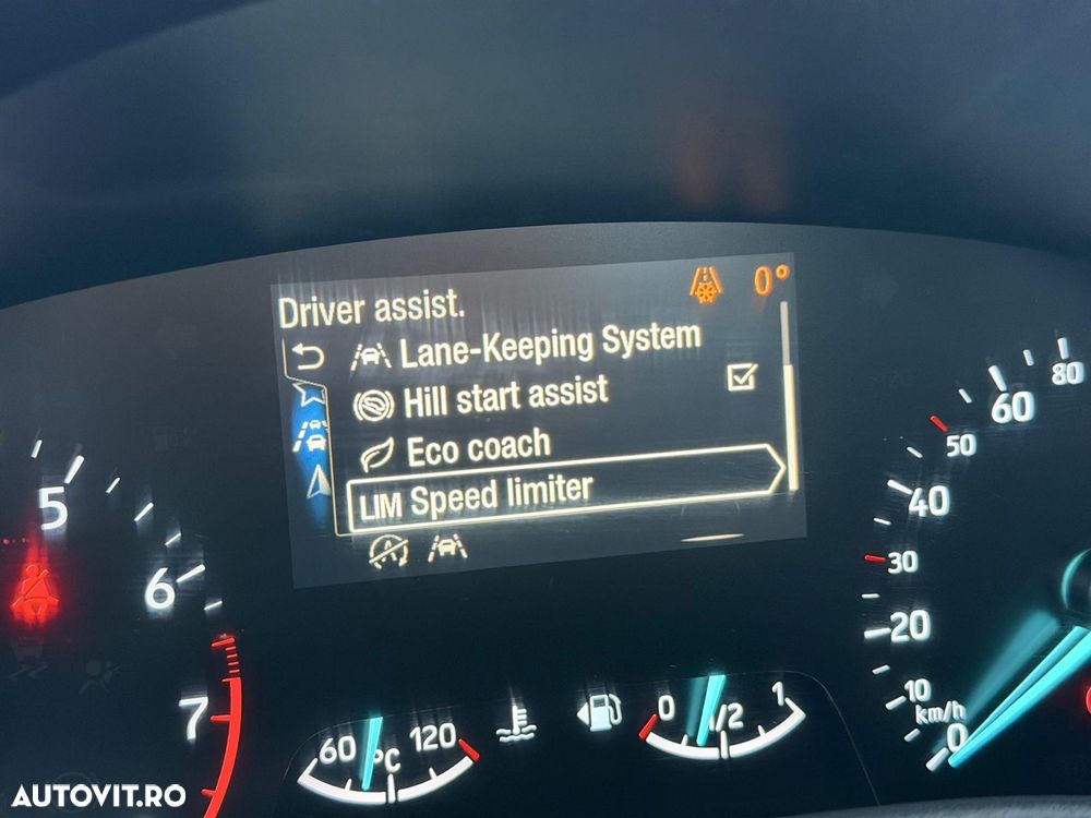 Ford Focus 1.0 EcoBoost MHEV Titanium - 29