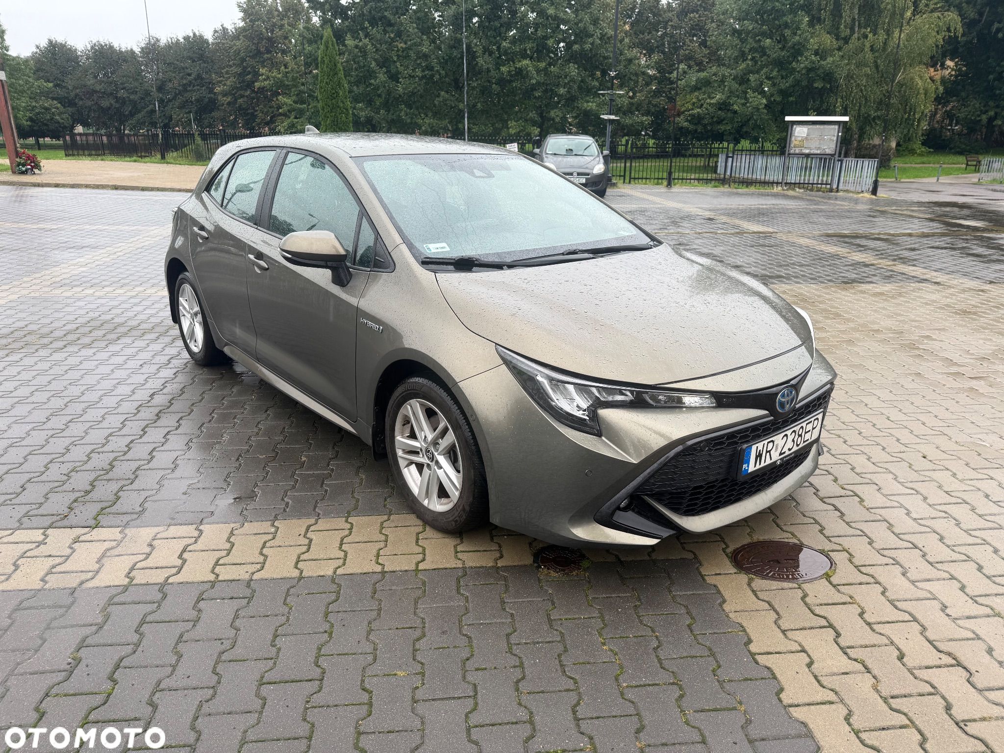 Toyota Corolla - 1