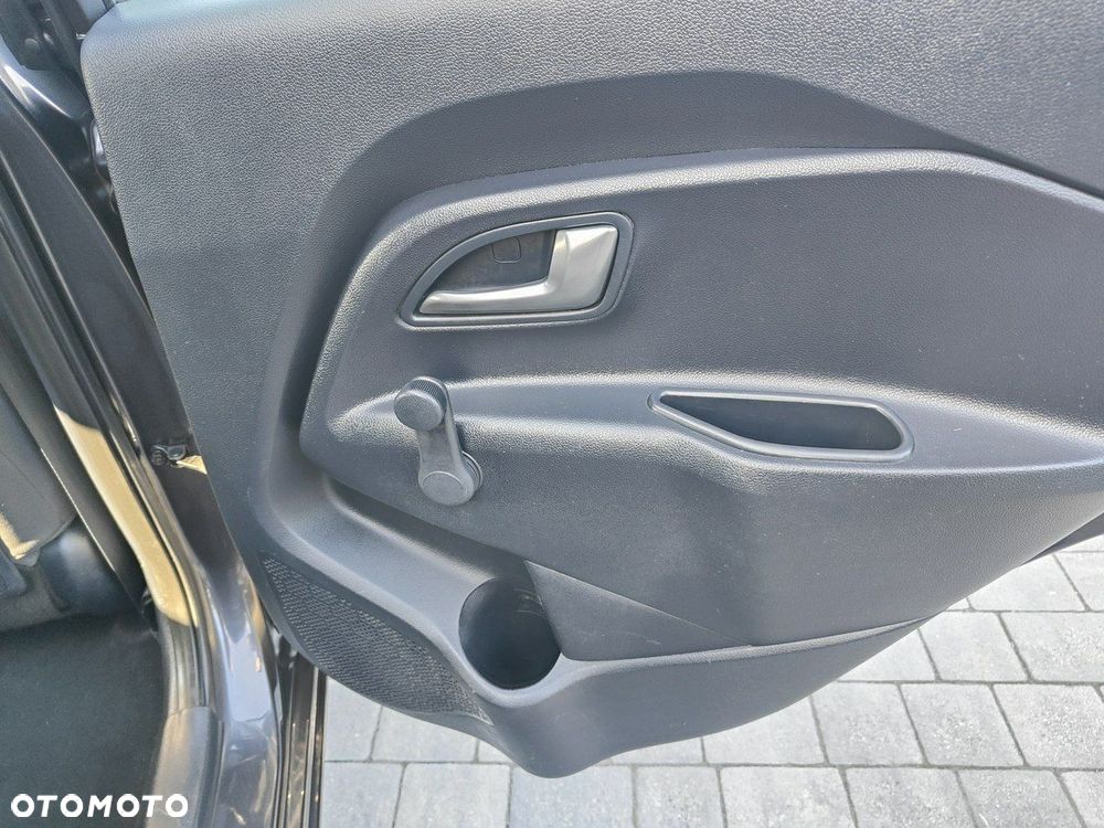 Kia Rio 1.2 Attract - 19