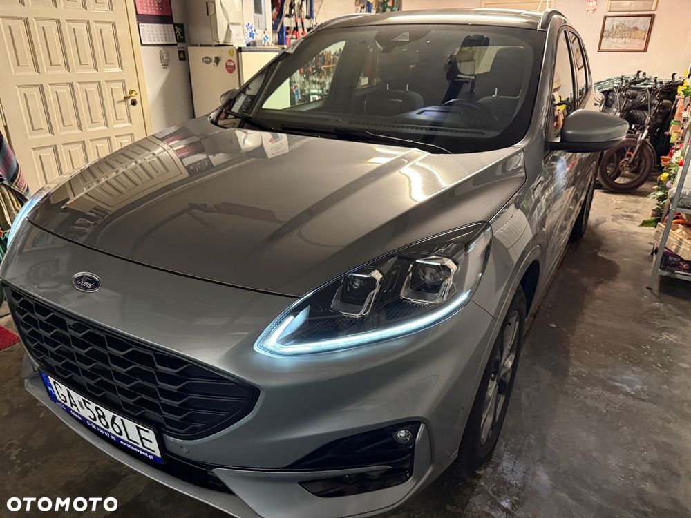 Ford Kuga - 32