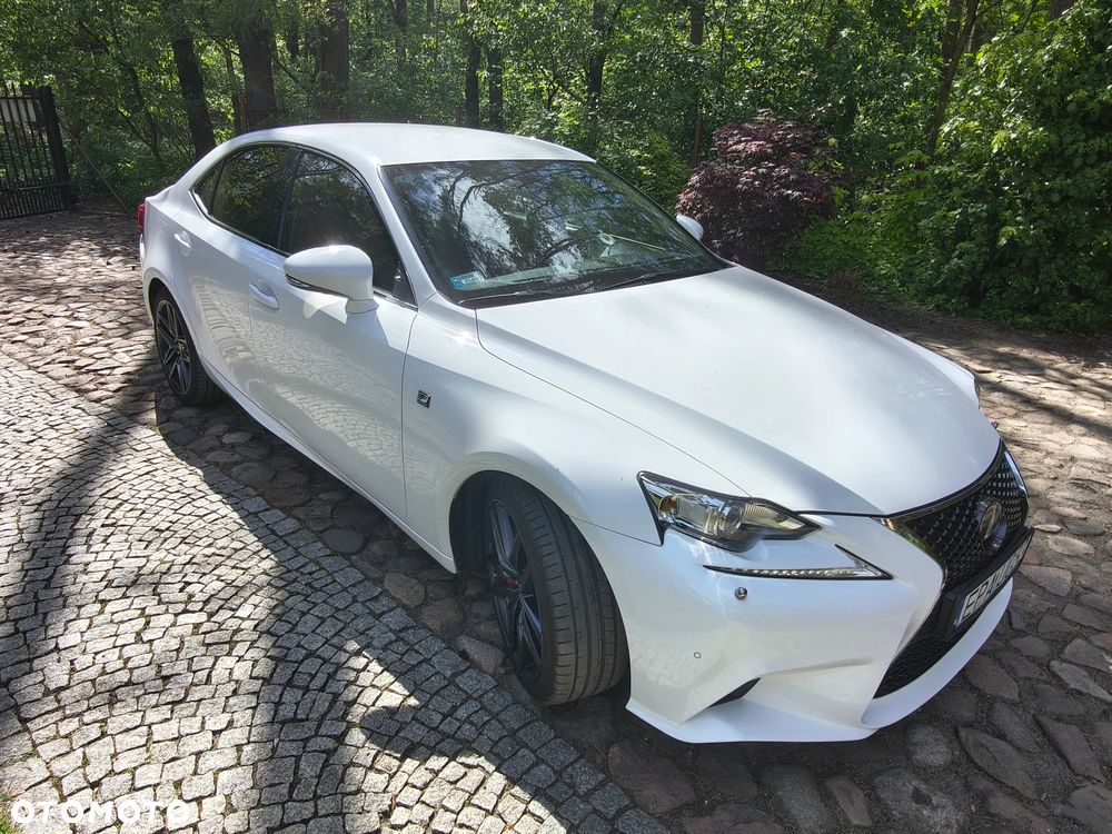 Lexus IS 200t F Sport - 1