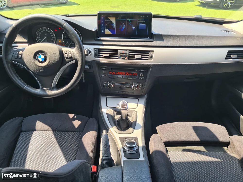 BMW 318 d Sport - 6