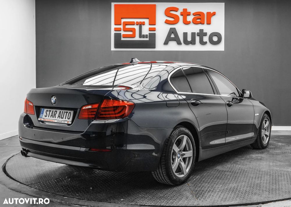 BMW Seria 5 530d Sport-Aut. Luxury Line - 7