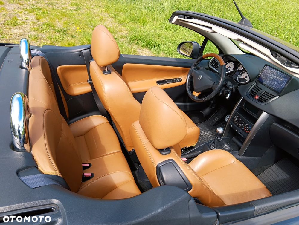 Peugeot 207 CC - 11