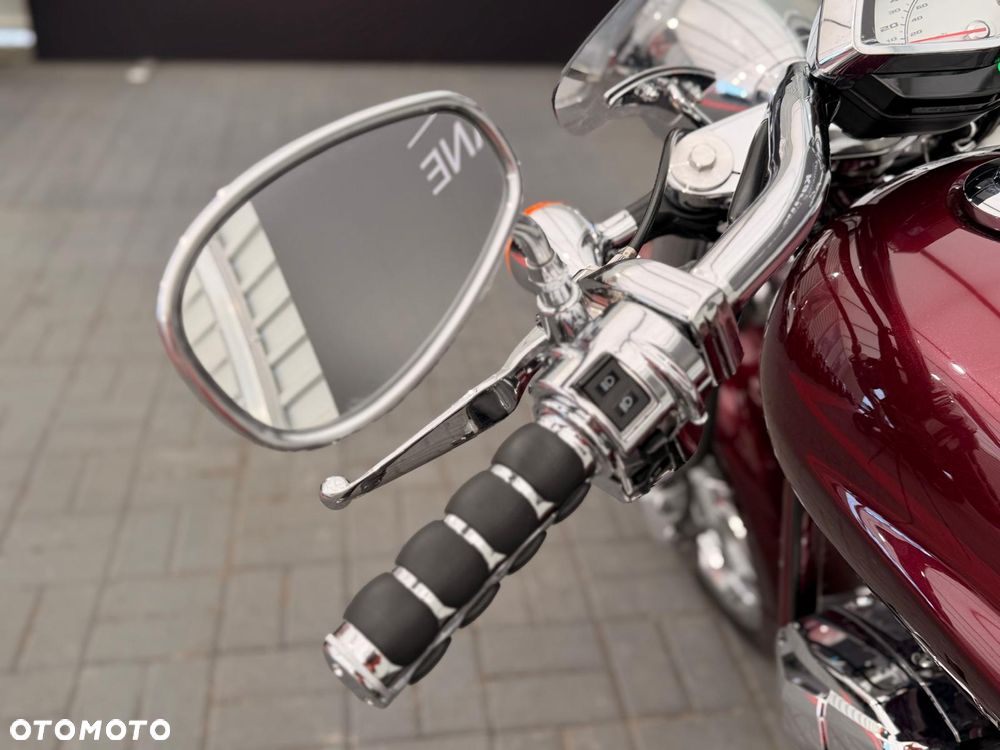 Honda VF - 7