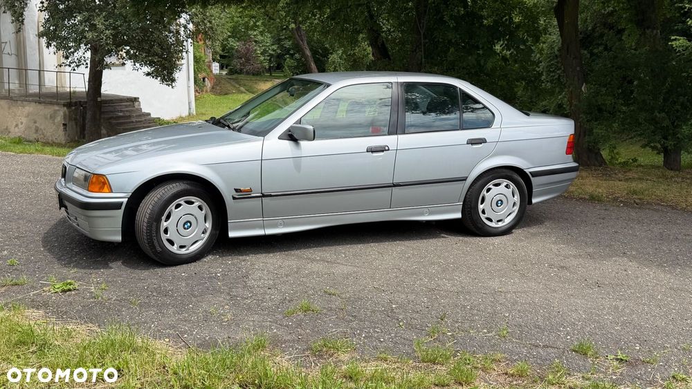 BMW Seria 3 - 18