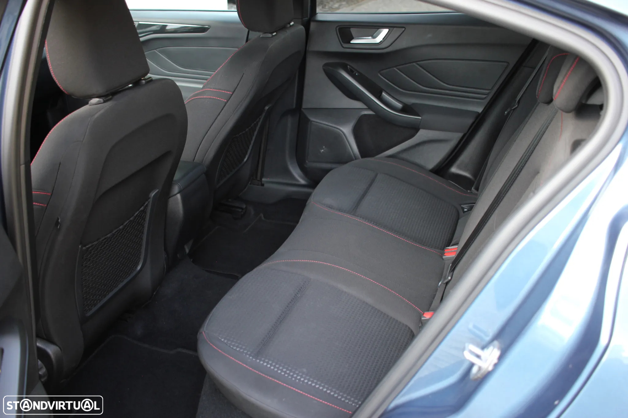 Ford Focus 1.0 EcoBoost MHEV ST-Line Aut. - 29