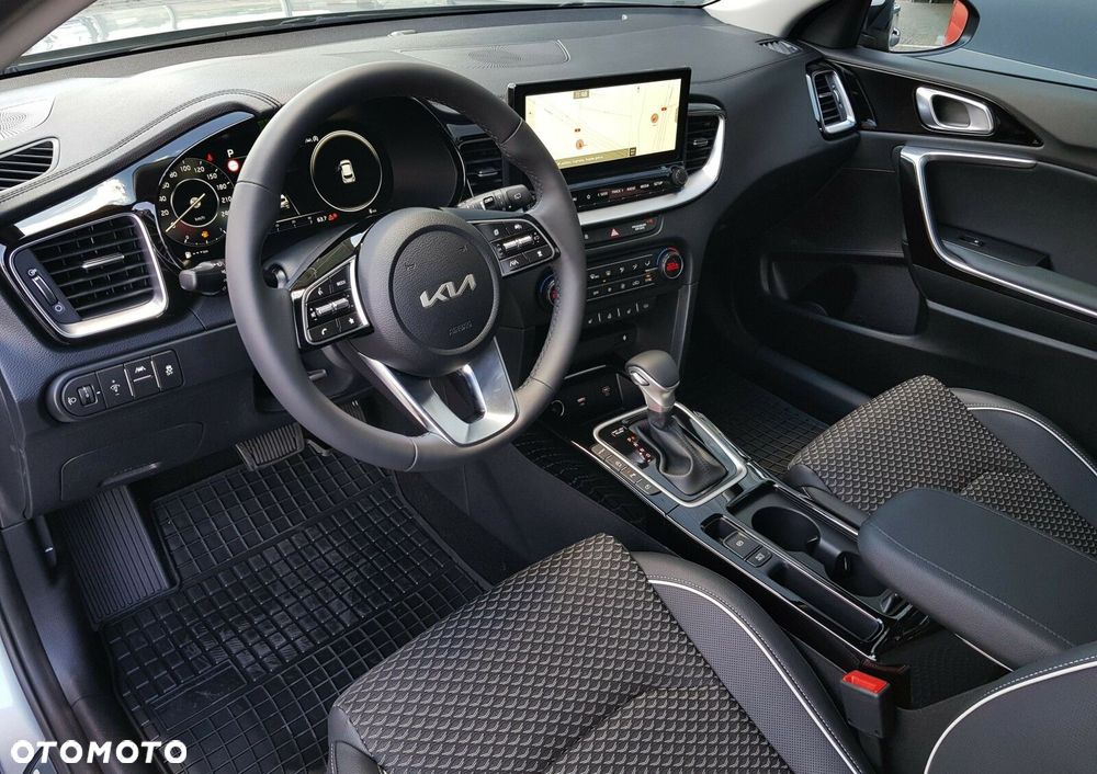 Kia XCeed 1.6 T-GDI Business Line DCT - 16