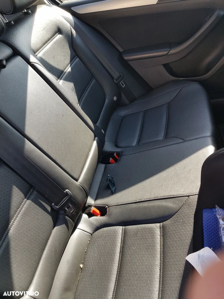 Volkswagen Jetta - 3