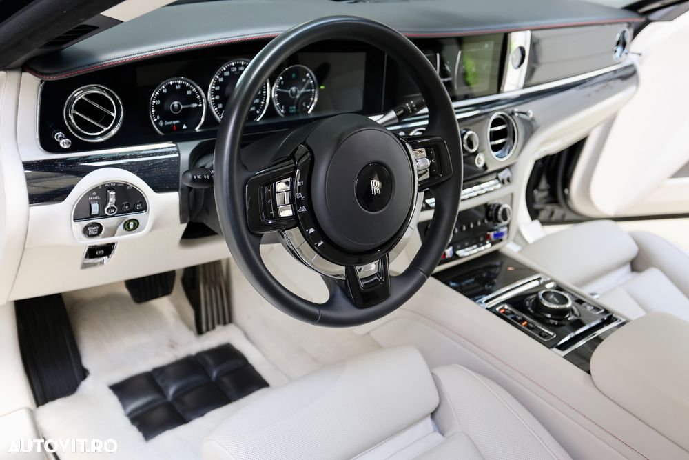 Rolls-Royce Ghost - 18