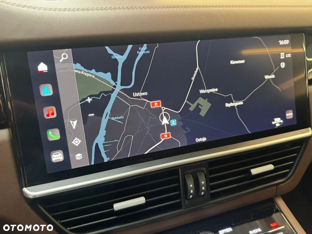 Porsche Cayenne - 27