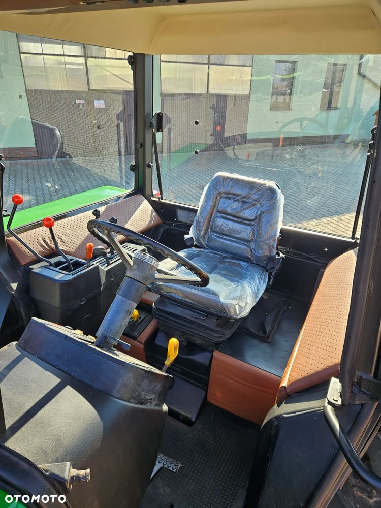 John Deere 3040 - 5