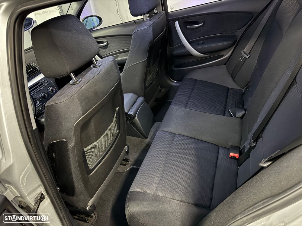 BMW 118 d Lifestyle - 14