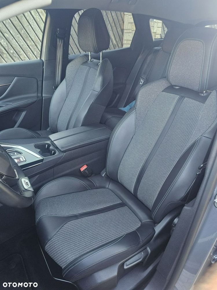 Peugeot 3008 - 17