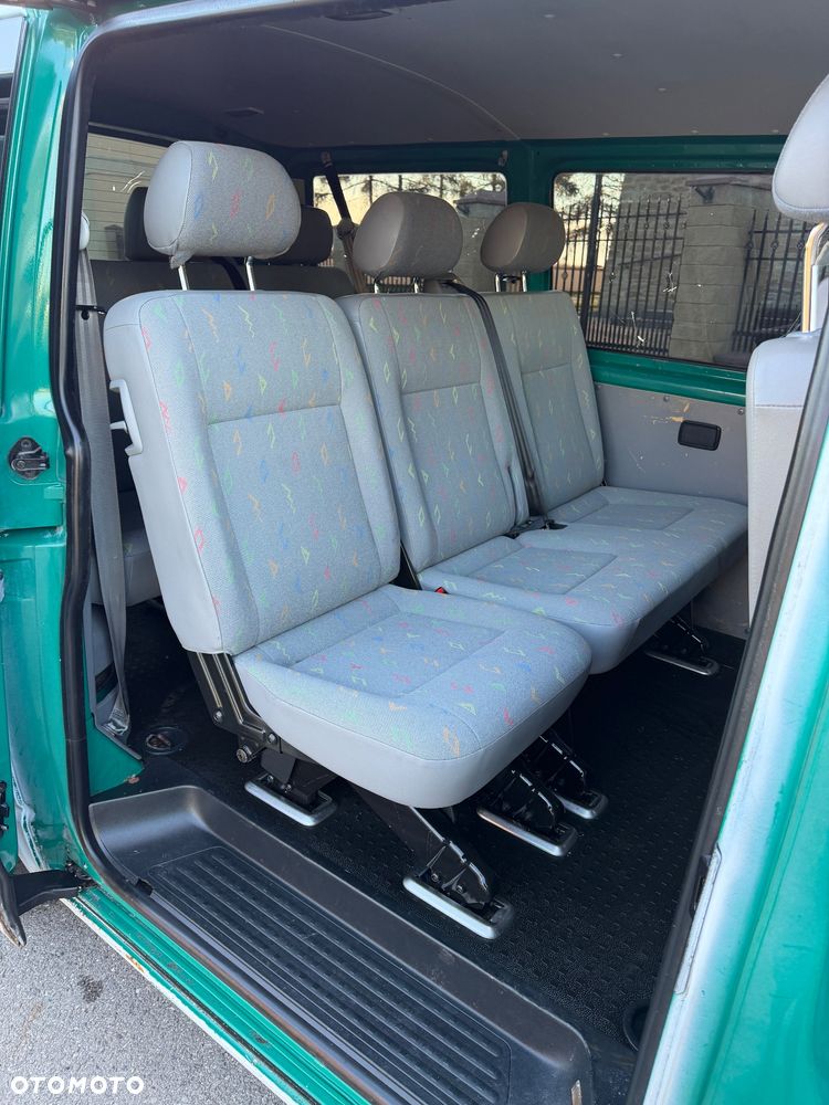 Volkswagen Transporter - 24
