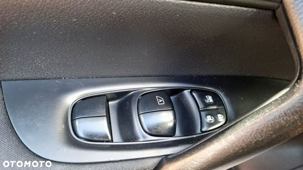 Nissan Qashqai - 16