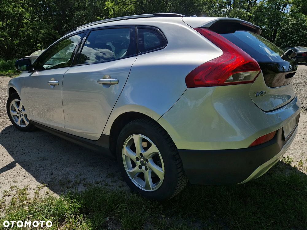 Volvo V40 D2 Drive-E Momentum - 5