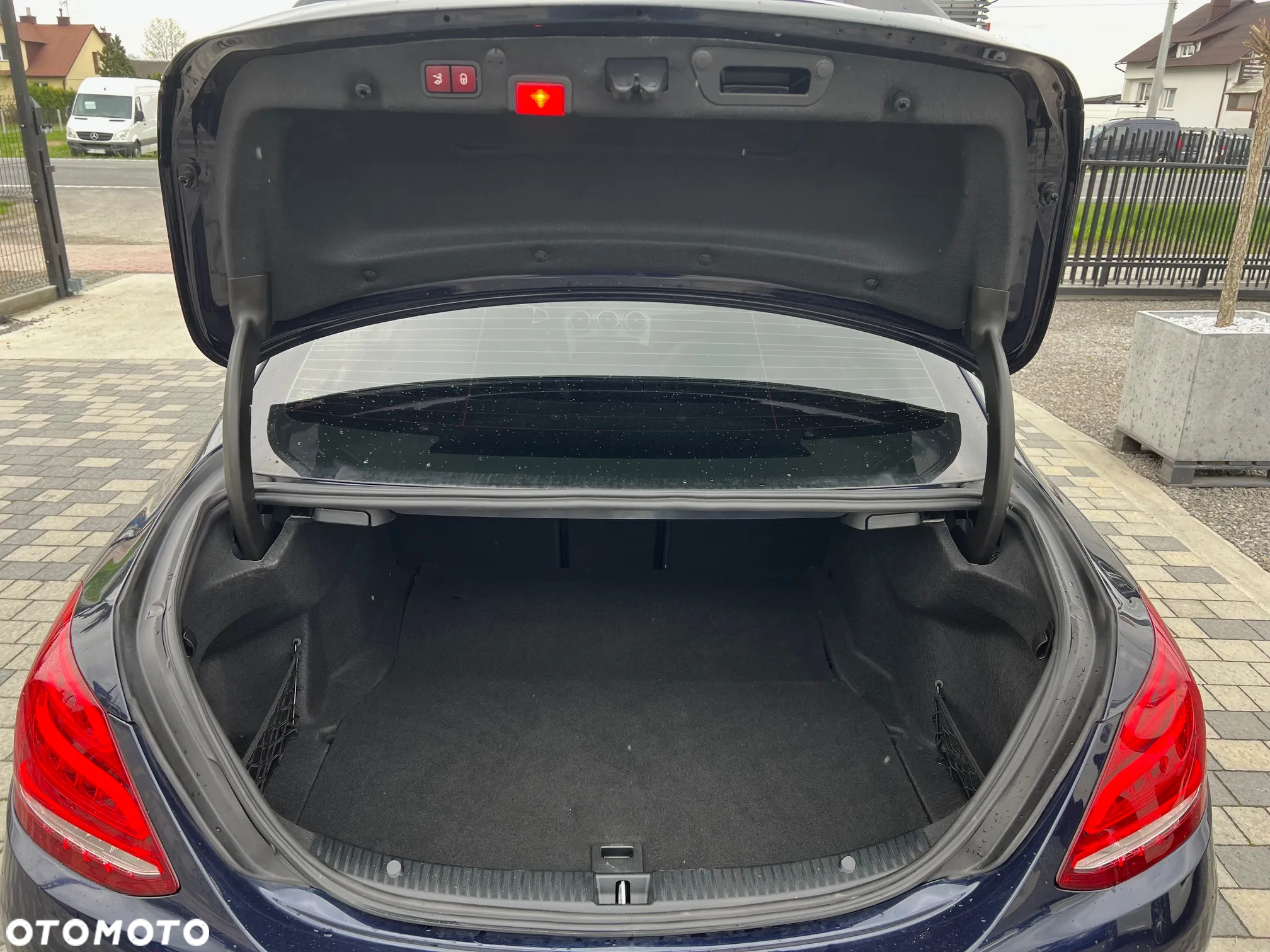 Mercedes-Benz Klasa C AMG 43 4Matic 9G-TRONIC - 17