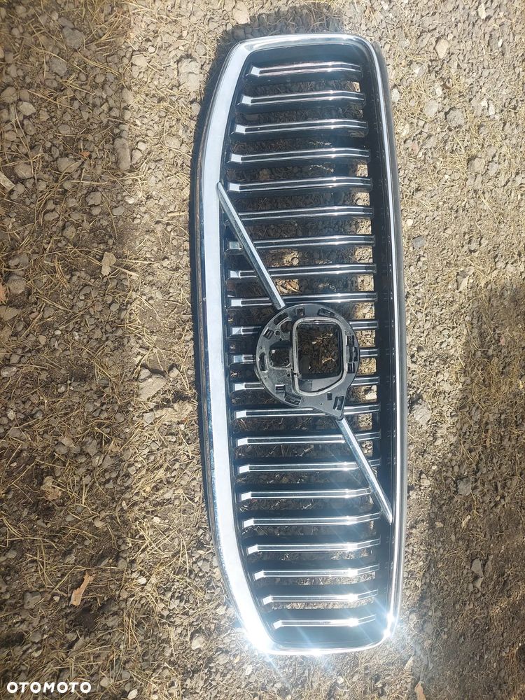 Volvo xc60 II lift grill atrapa ładna oryginał - 1