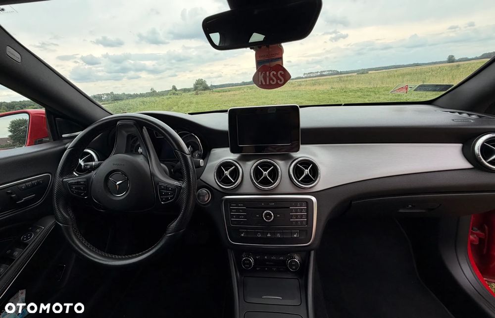 Mercedes-Benz CLA 250 4Matic 7G-DCT AMG Line - 6