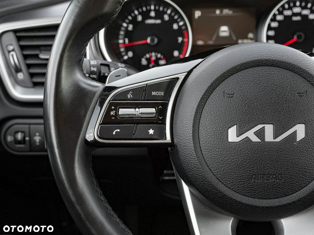 Kia Ceed 1.5 T-GDI M DCT - 15