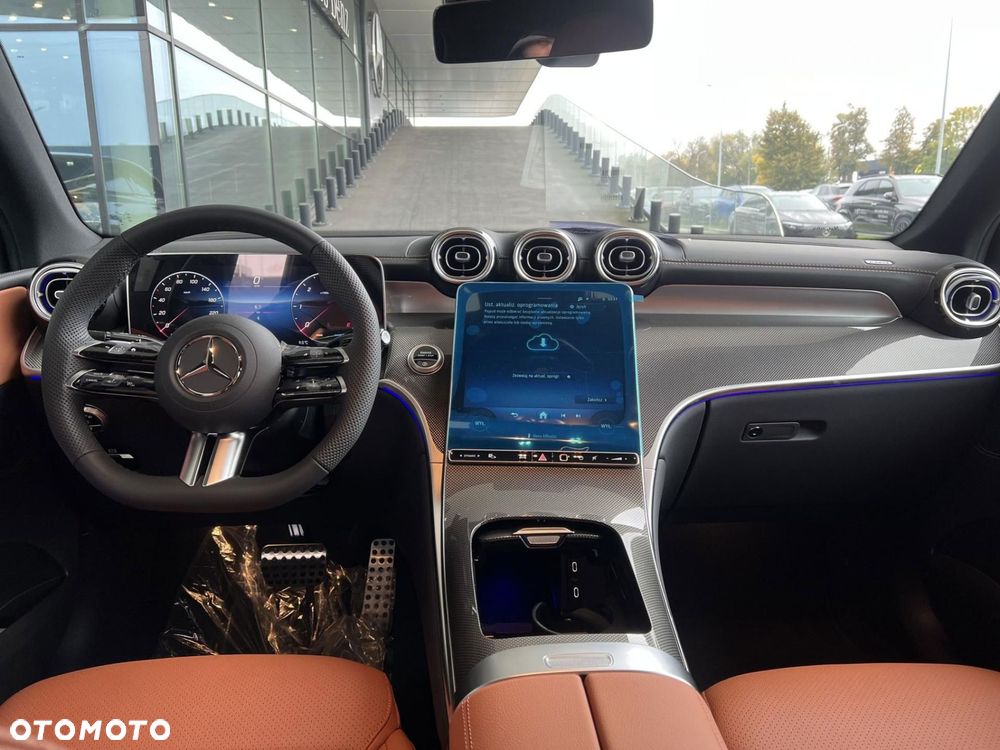 Mercedes-Benz GLC - 13