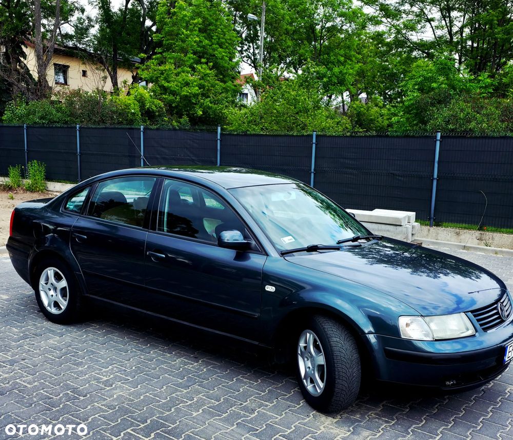 Volkswagen Passat - 5