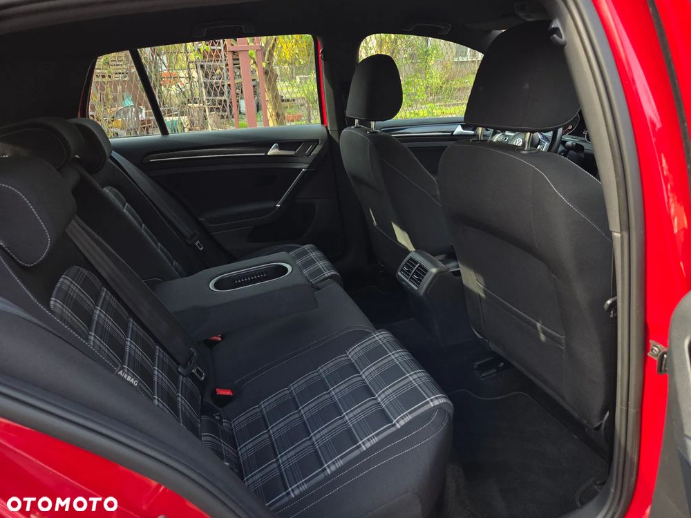 Volkswagen Golf 2.0 TDI BMT GTD - 14
