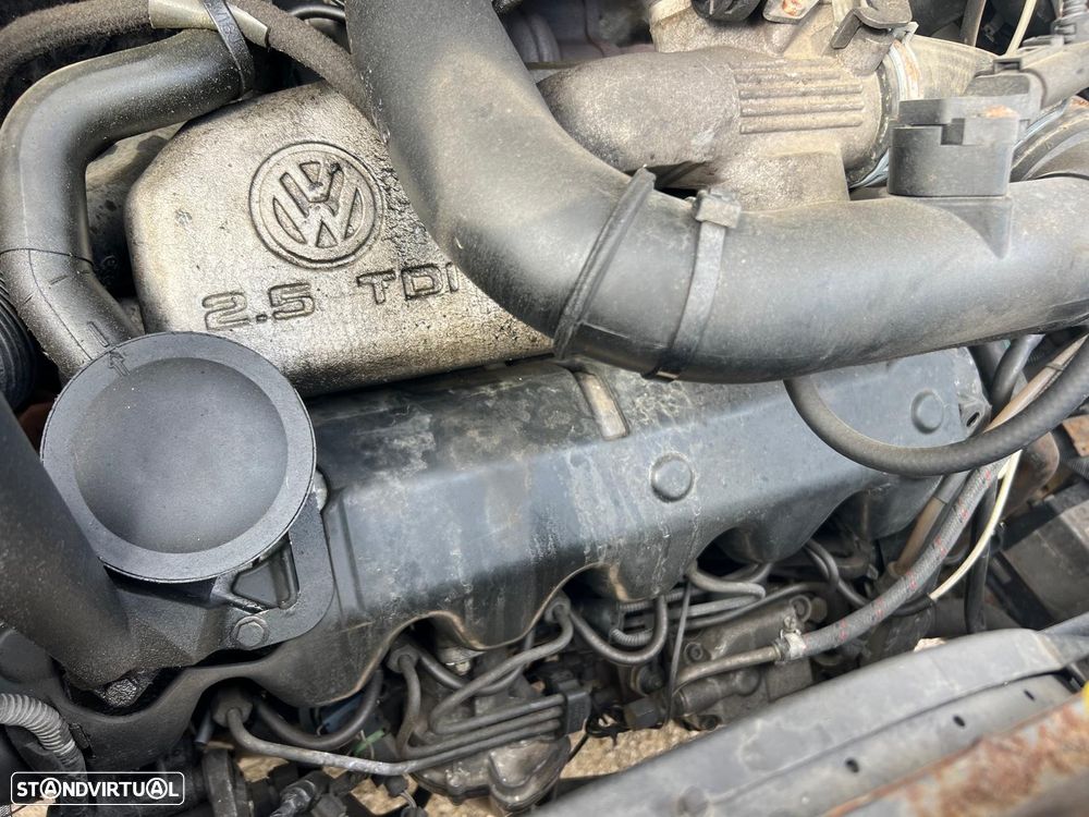 VW Transporter 2.5 TDi Kombi Ext. - 8