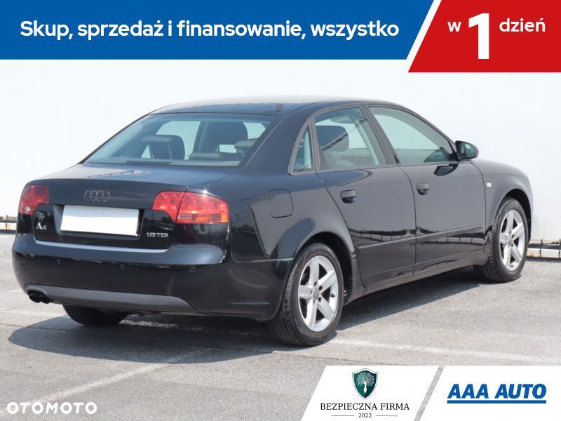 Audi A4 Limousine - 7