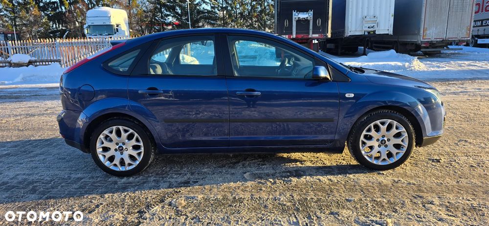 Ford Focus 1.6 16V Sport - 15