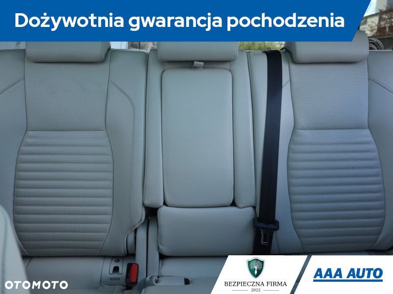 Land Rover Discovery Sport - 12