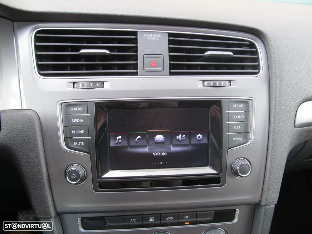 VW Golf 1.6 TDi Trendline - 21