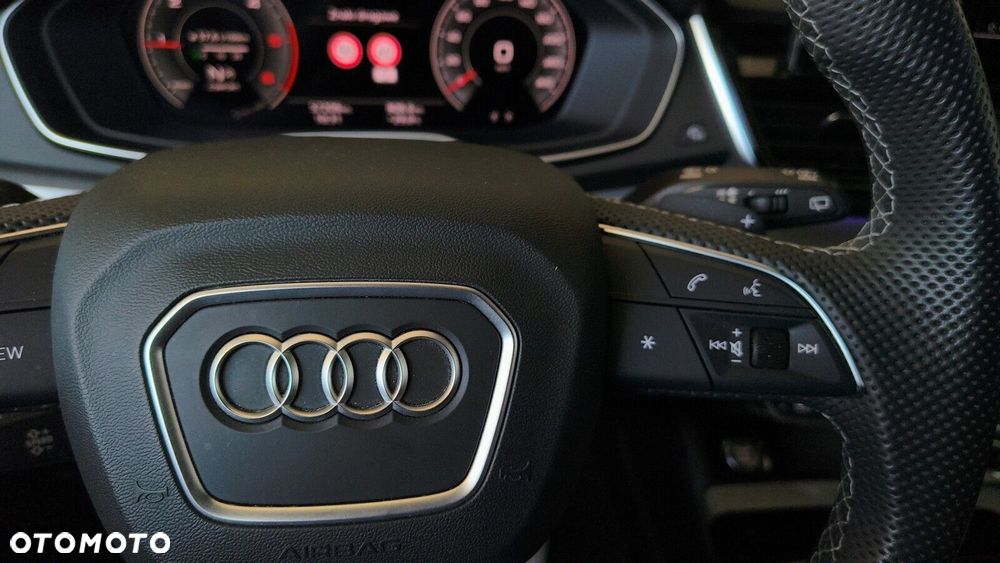 Audi Q5 Sportback - 19