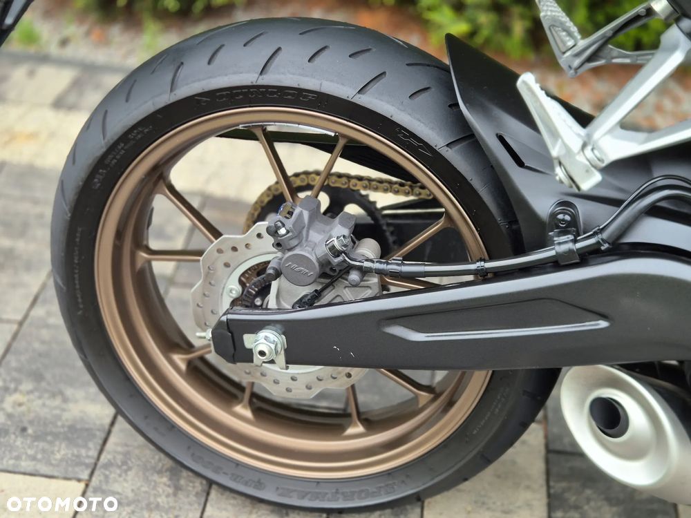Honda CB - 11