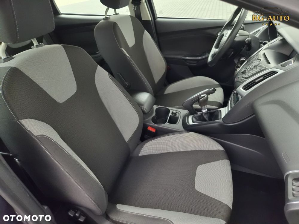 Ford Focus - 34