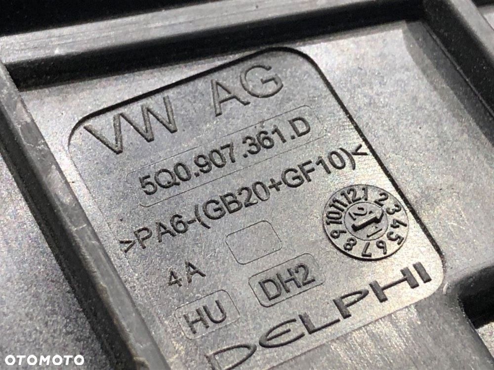 SKRZYNKA BEZPIECZNIKÓW  VW ARTEON (3H7, 3H8) 2017 - 2022 TSI R 235 kW [320 KM] benzyna 2020 - 2022 - 5