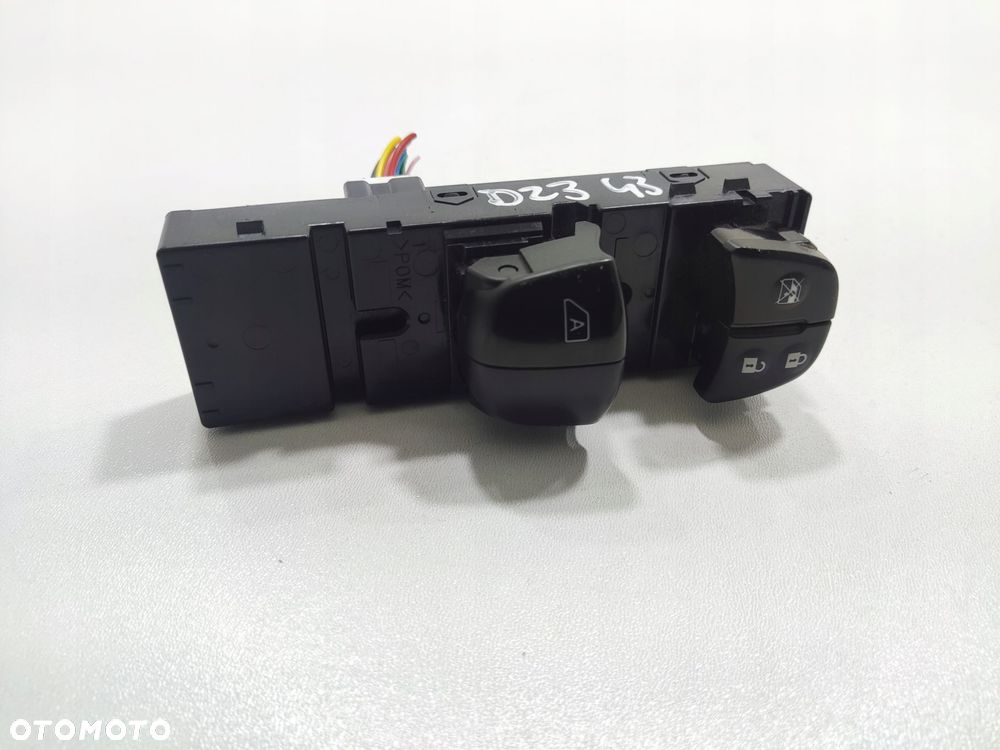 panel przełącznik szyb lewy przód nissan navara iv d23 np300 2015-2022 - 2