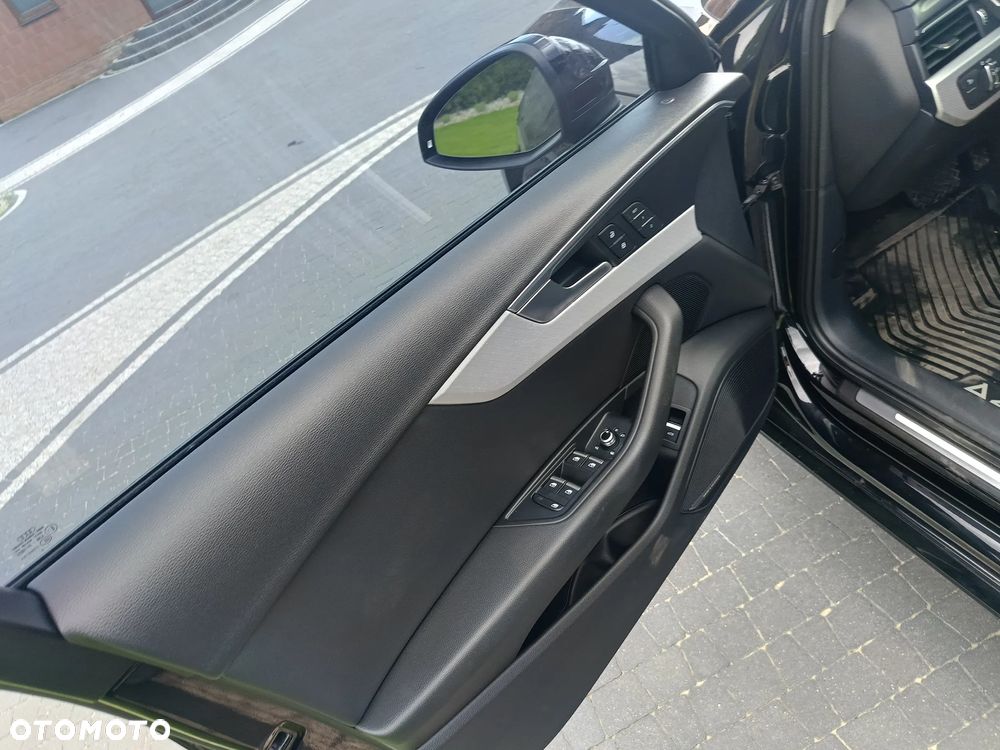 Audi A4 Limousine - 19