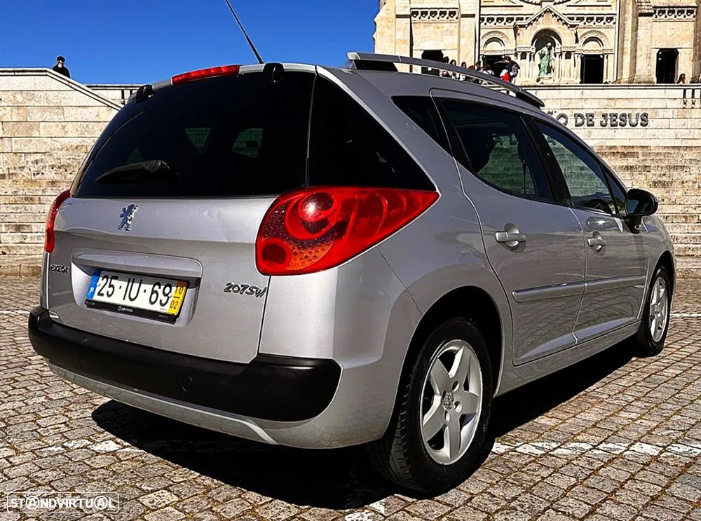 Peugeot 207 SW 1.4 Premium - 3