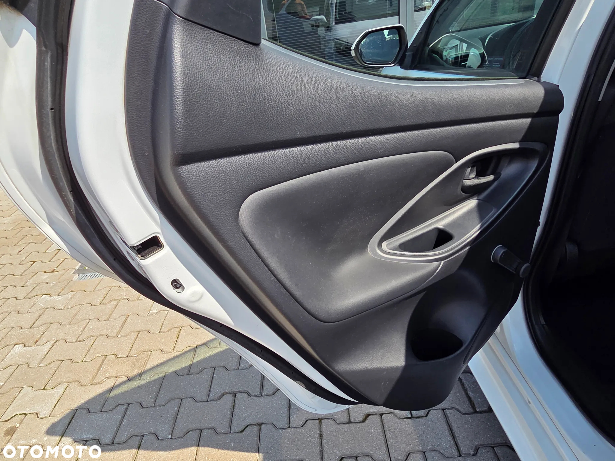 Toyota Yaris 1.0 Comfort - 24