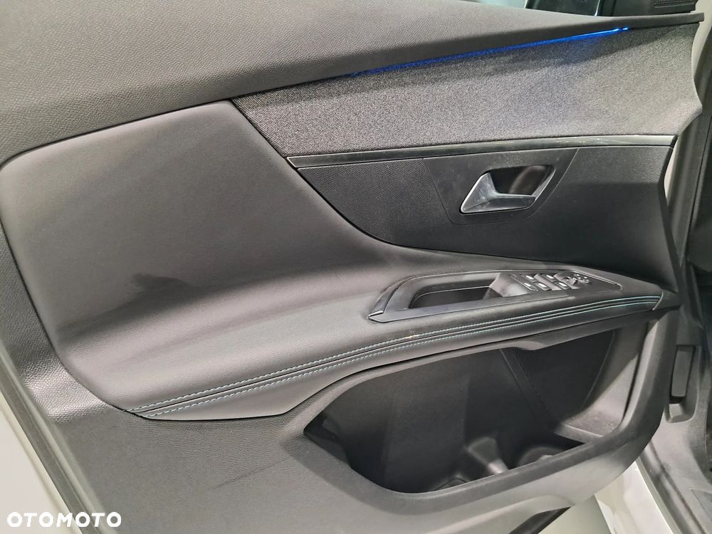 Peugeot 3008 1.2 PureTech Allure Pack S&S EAT8 - 10