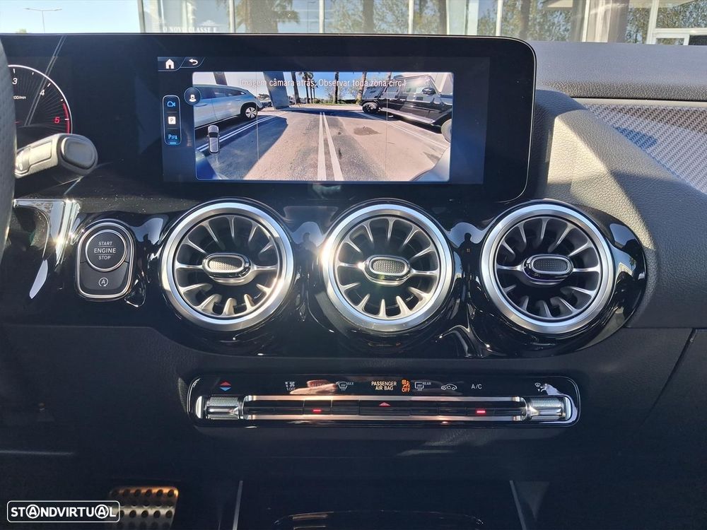 Mercedes-Benz B 180 - 18