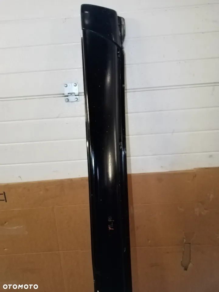 Nakładka listwa progu prawa Mercedes ML W163 1636900240 - 2