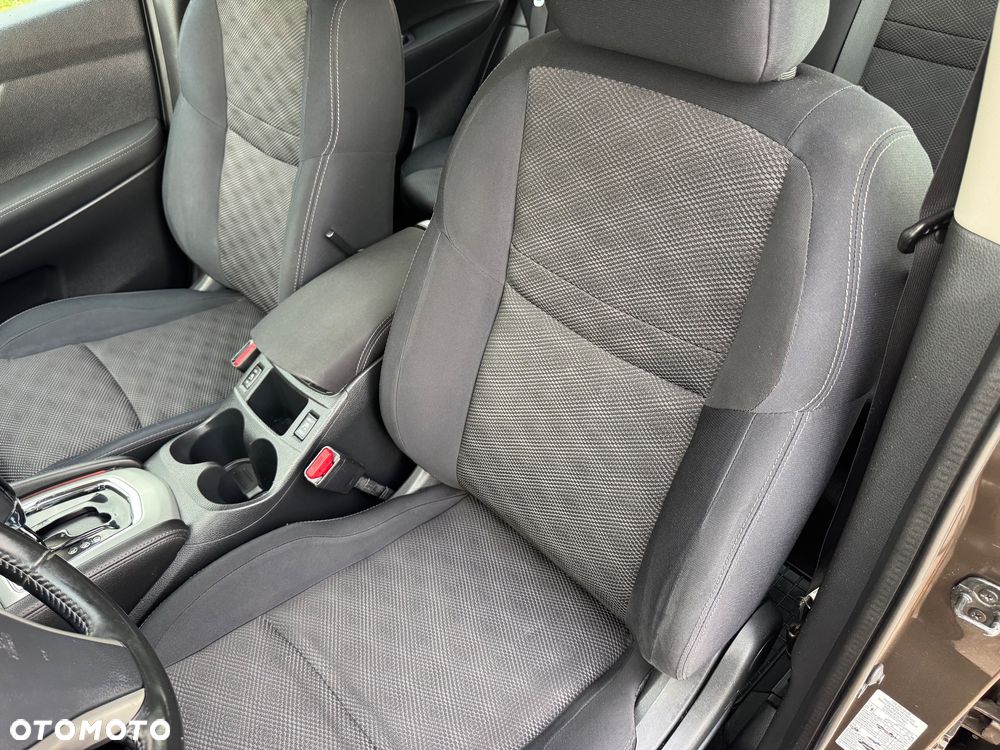 Nissan Qashqai 1.6 DCi Tekna Xtronic - 30