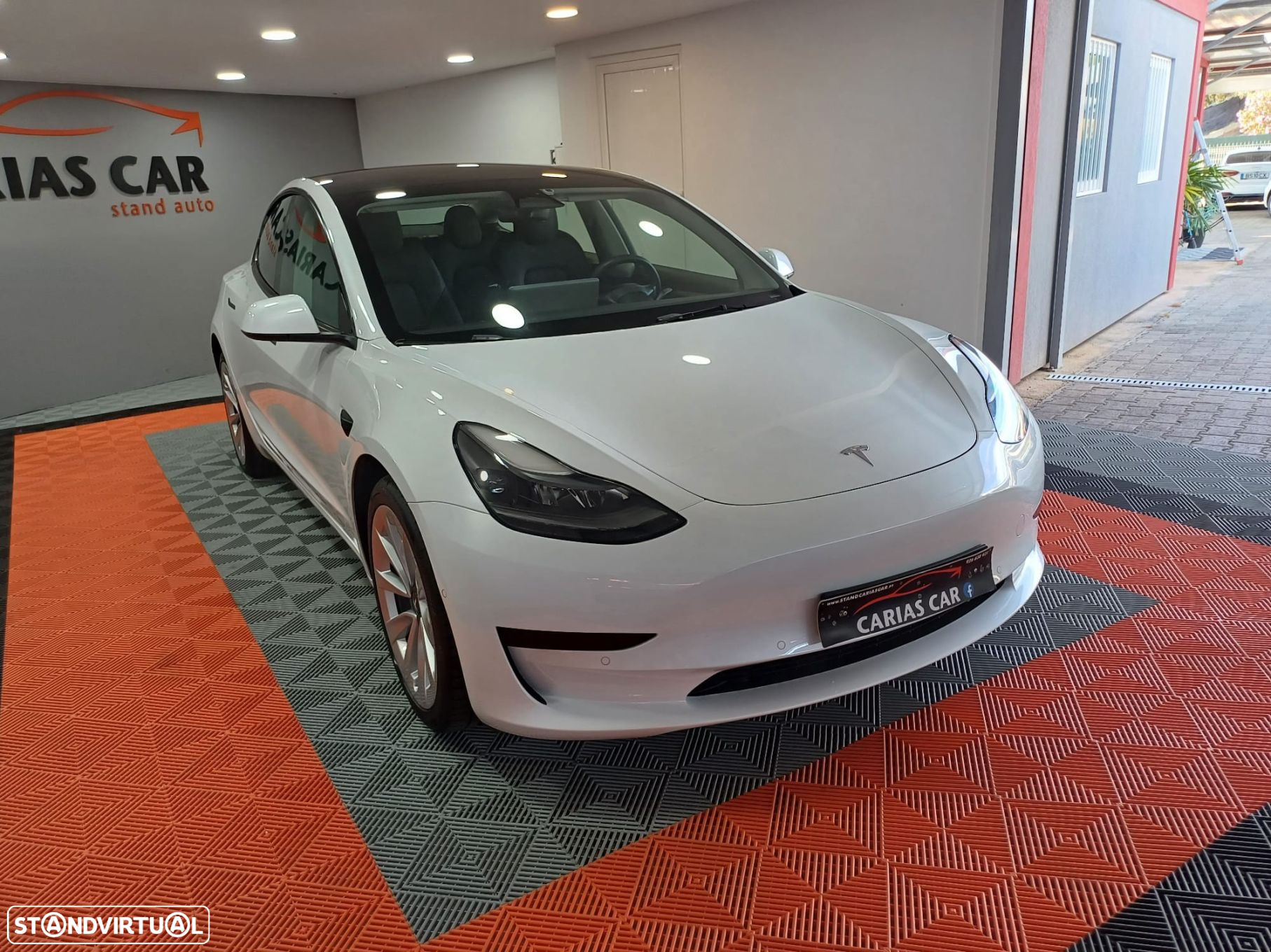 Tesla Model 3 - 2