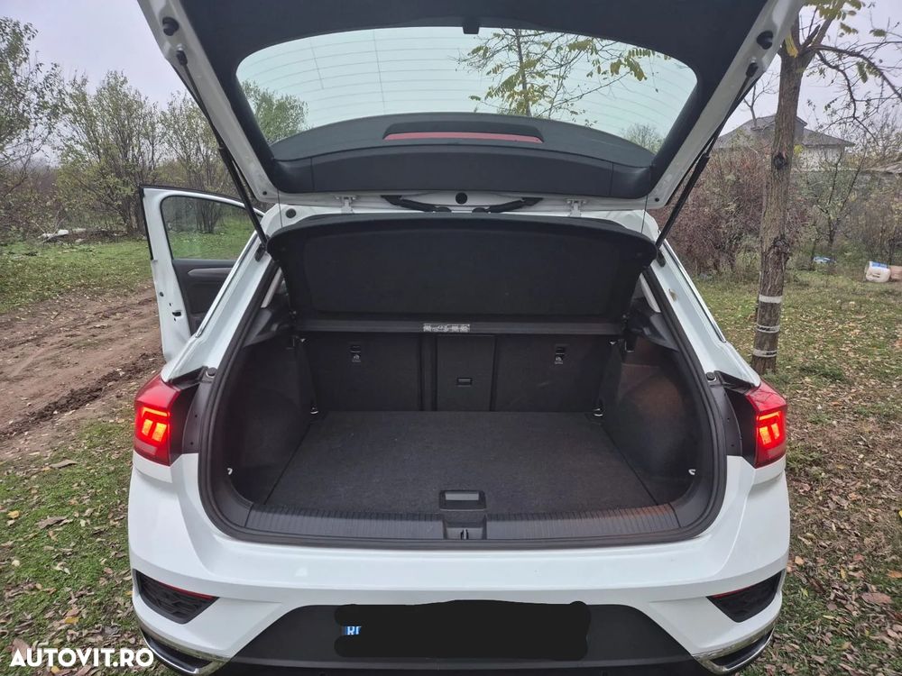 Volkswagen T-Roc 1.5 TSI Design - 28