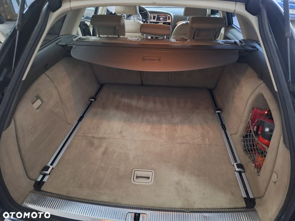 Audi A6 Avant - 14
